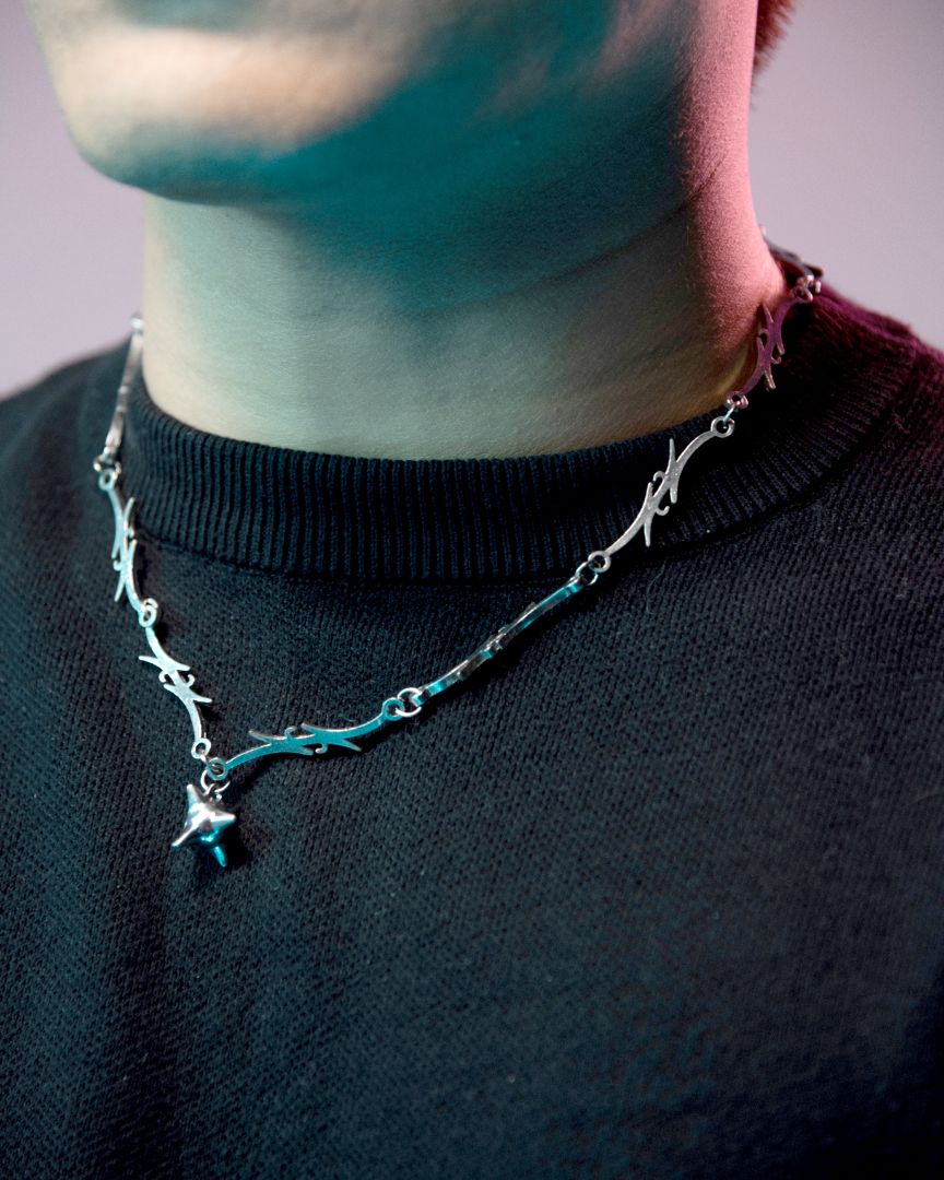 THORN NECKLACE